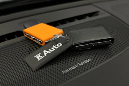 harmaa Volvo C40 2022 kuva 31.