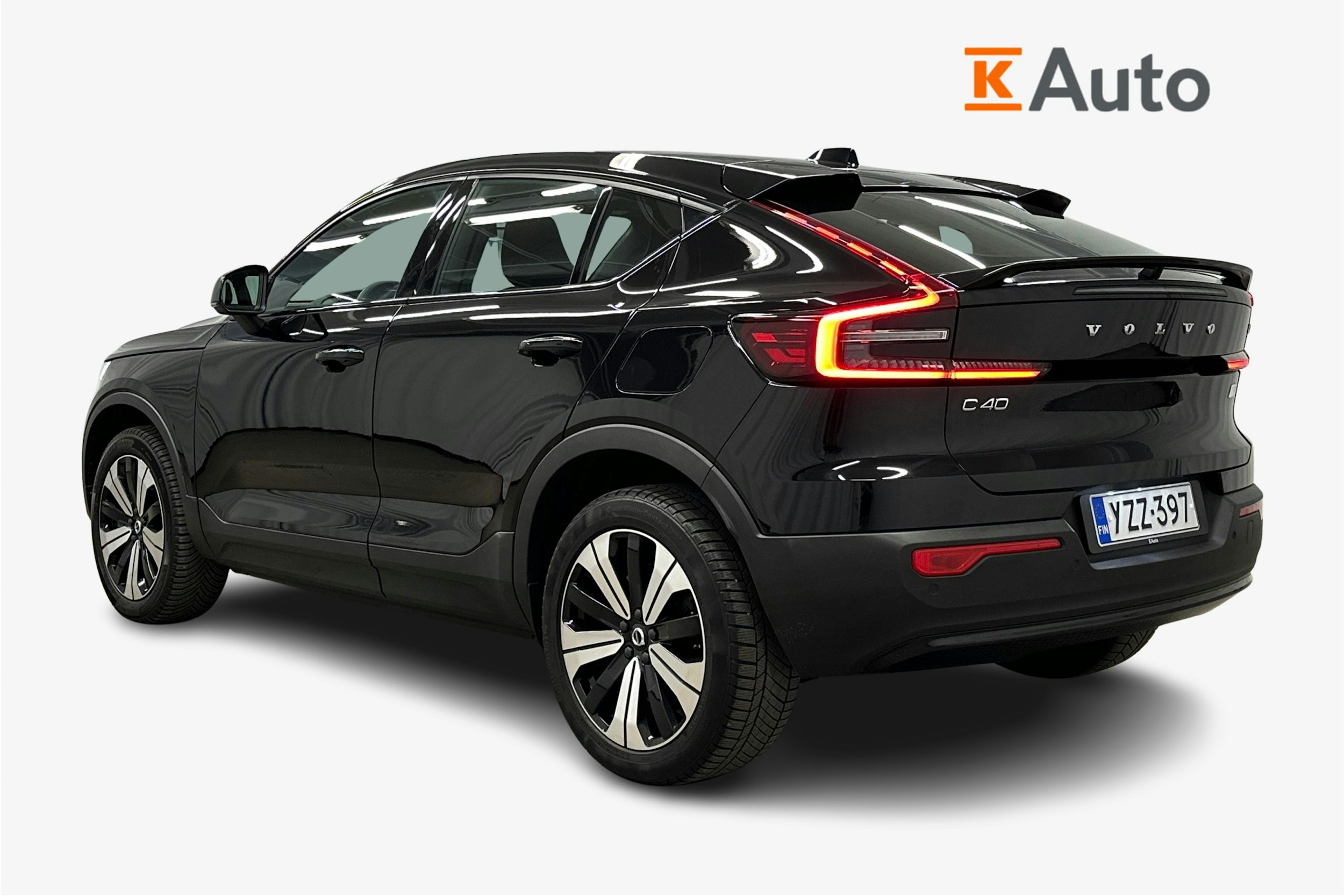 musta Volvo C40 2022 kuva 2.