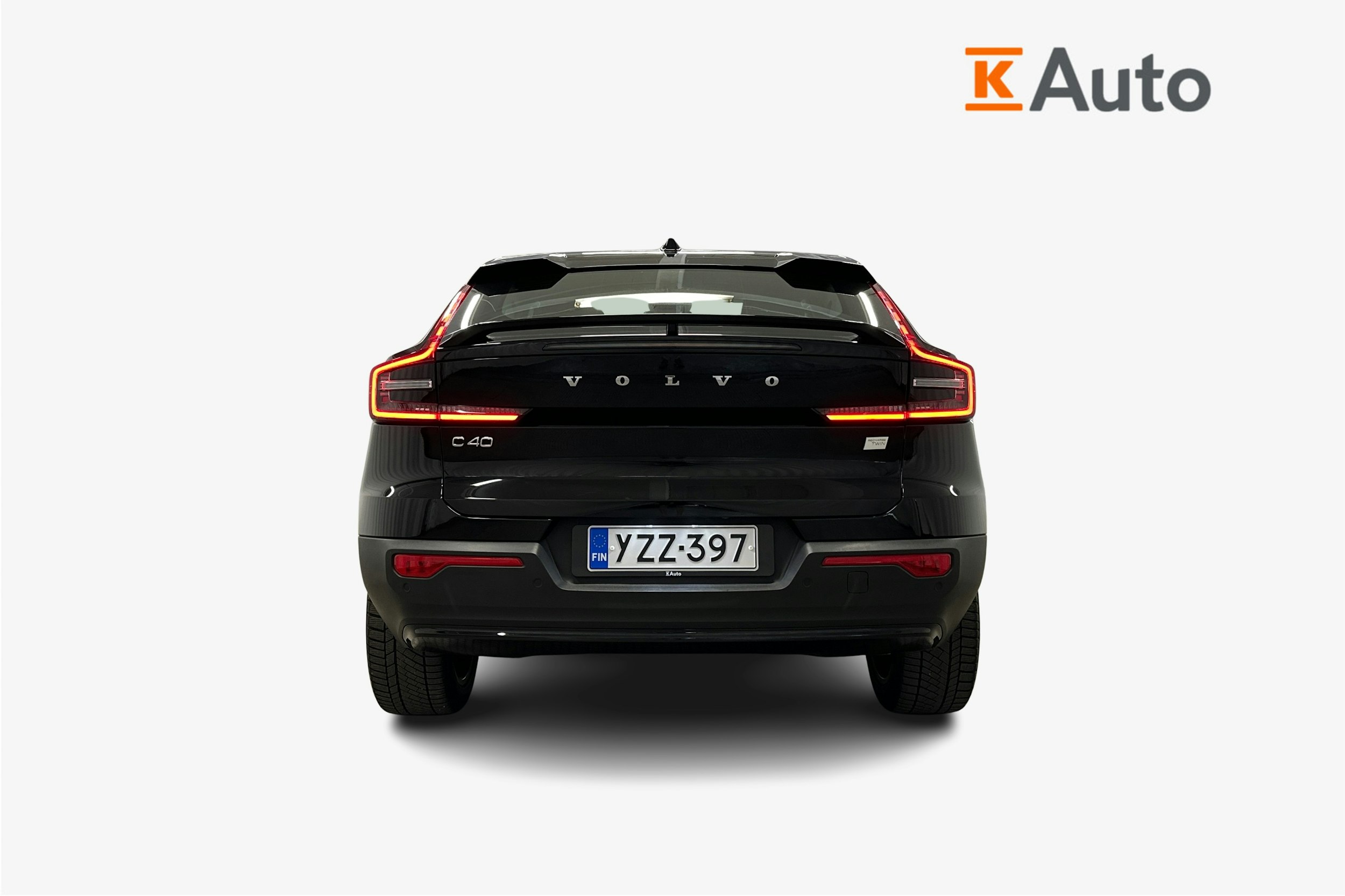 musta Volvo C40 2022 kuva 3.