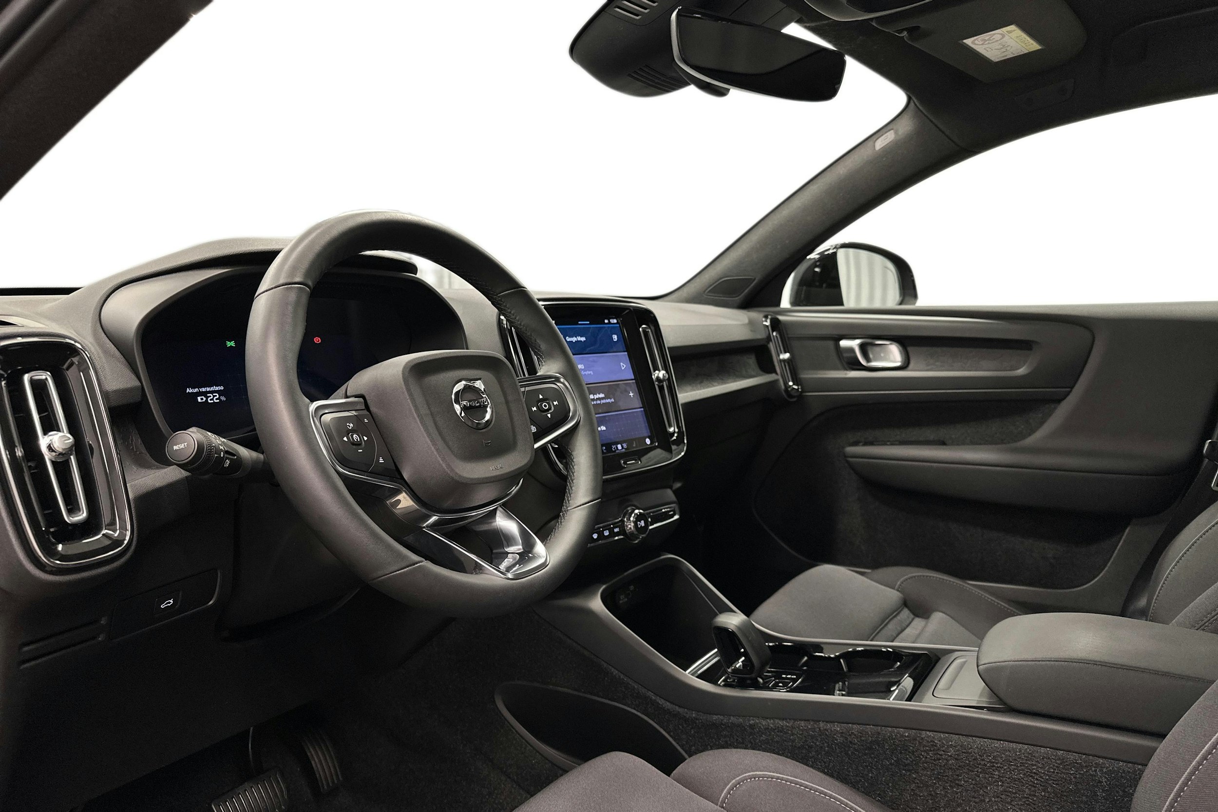musta Volvo C40 2022 kuva 7.