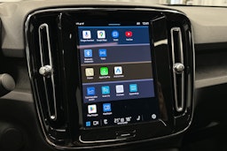 musta Volvo C40 2022 kuva 25.
