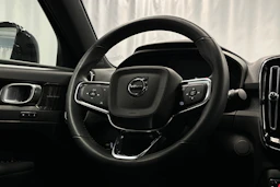 sininen Volvo C40 2022 kuva 21.