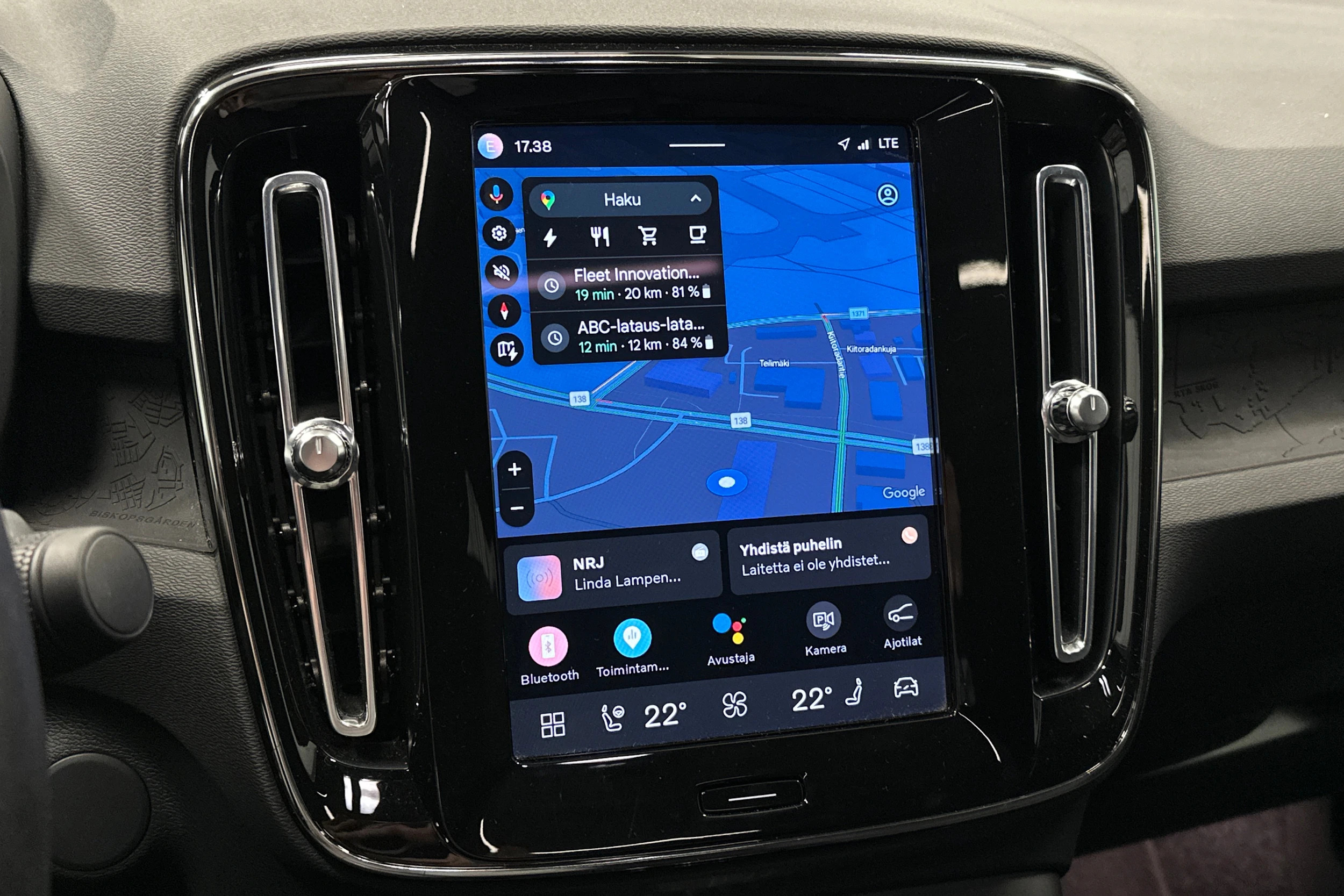 musta Volvo C40 2023 kuva 20.