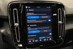 musta Volvo C40 2023 kuva 22.