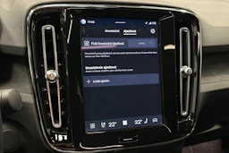 musta Volvo C40 2023 kuva 27.