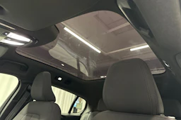 musta Volvo C40 2023 kuva 30.