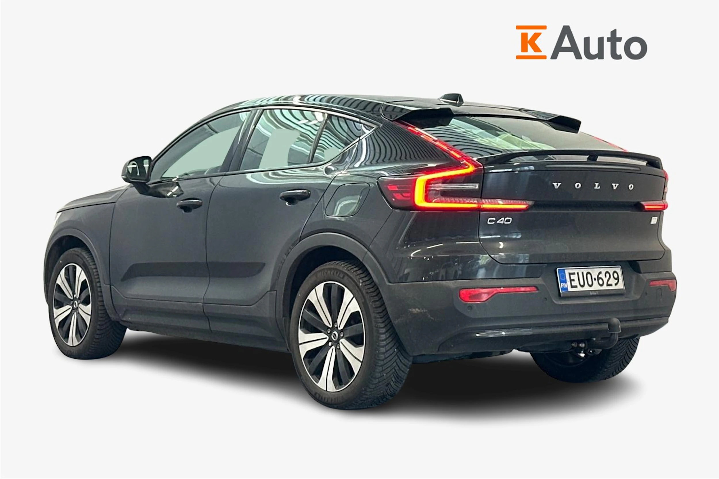 musta Volvo C40 2023 kuva 2.
