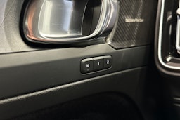 vihreä Volvo C40 2023 kuva 20.