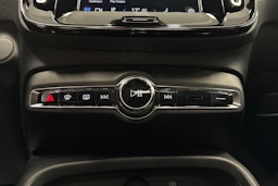 vihreä Volvo C40 2023 kuva 24.
