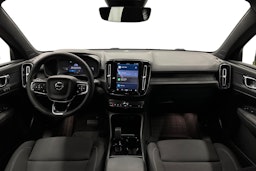 musta Volvo C40 2023 kuva 9.
