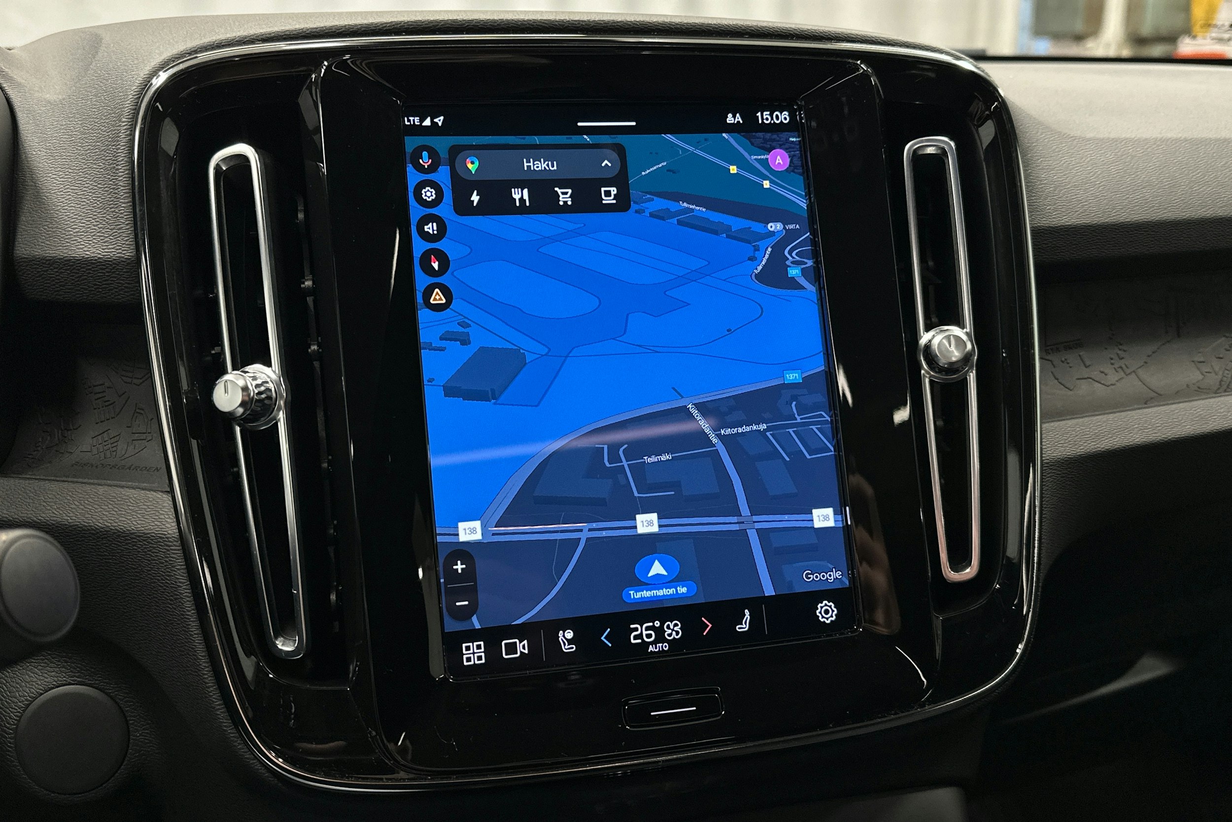 musta Volvo C40 2023 kuva 25.