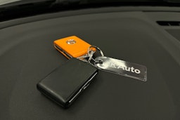 harmaa Volvo C40 2023 kuva 31.