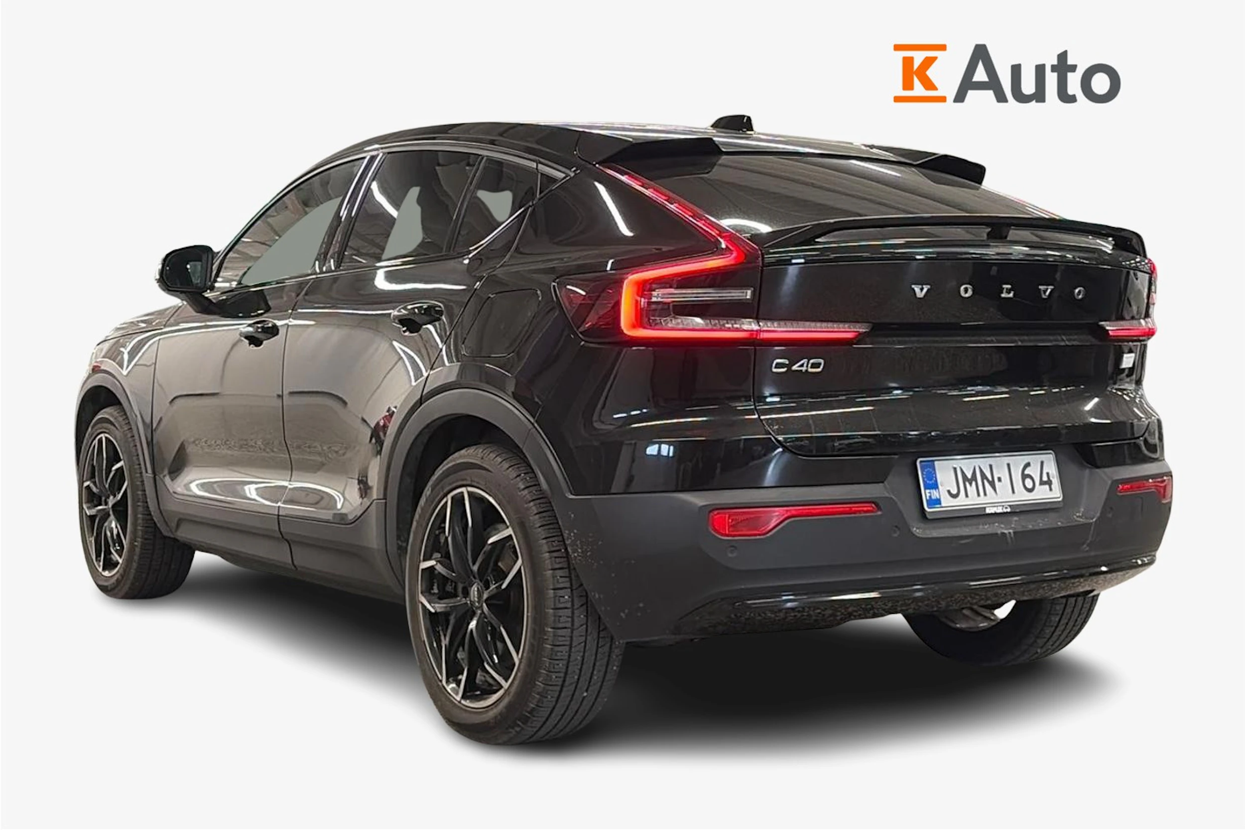 musta Volvo C40 2023 kuva 2.