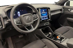 musta Volvo C40 2023 kuva 6.