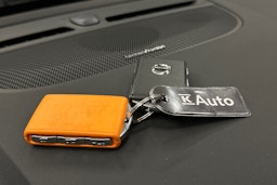 valkoinen Volvo C40 2023 kuva 32.