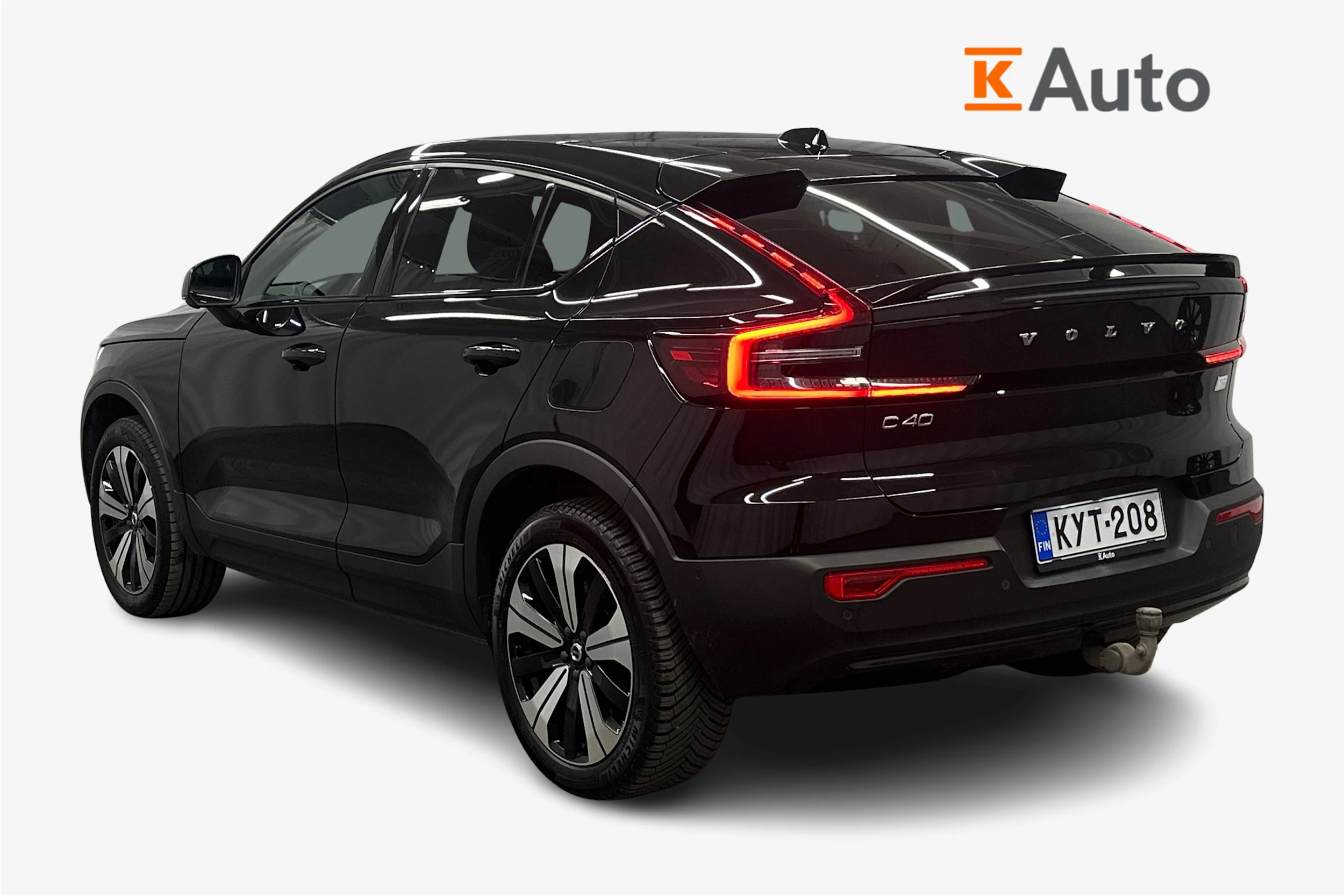 musta Volvo C40 2023 kuva 2.