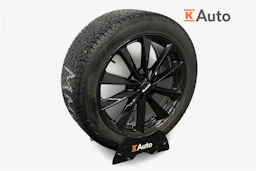 musta Volvo C40 2023 kuva 9.
