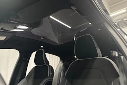 musta Volvo C40 2023 kuva 36.