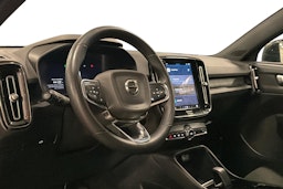 harmaa Volvo C40 2023 kuva 3.