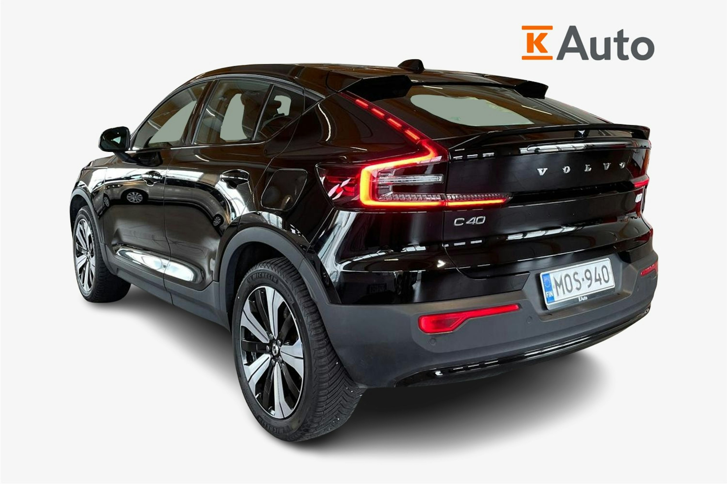 musta Volvo C40 2023 kuva 2.