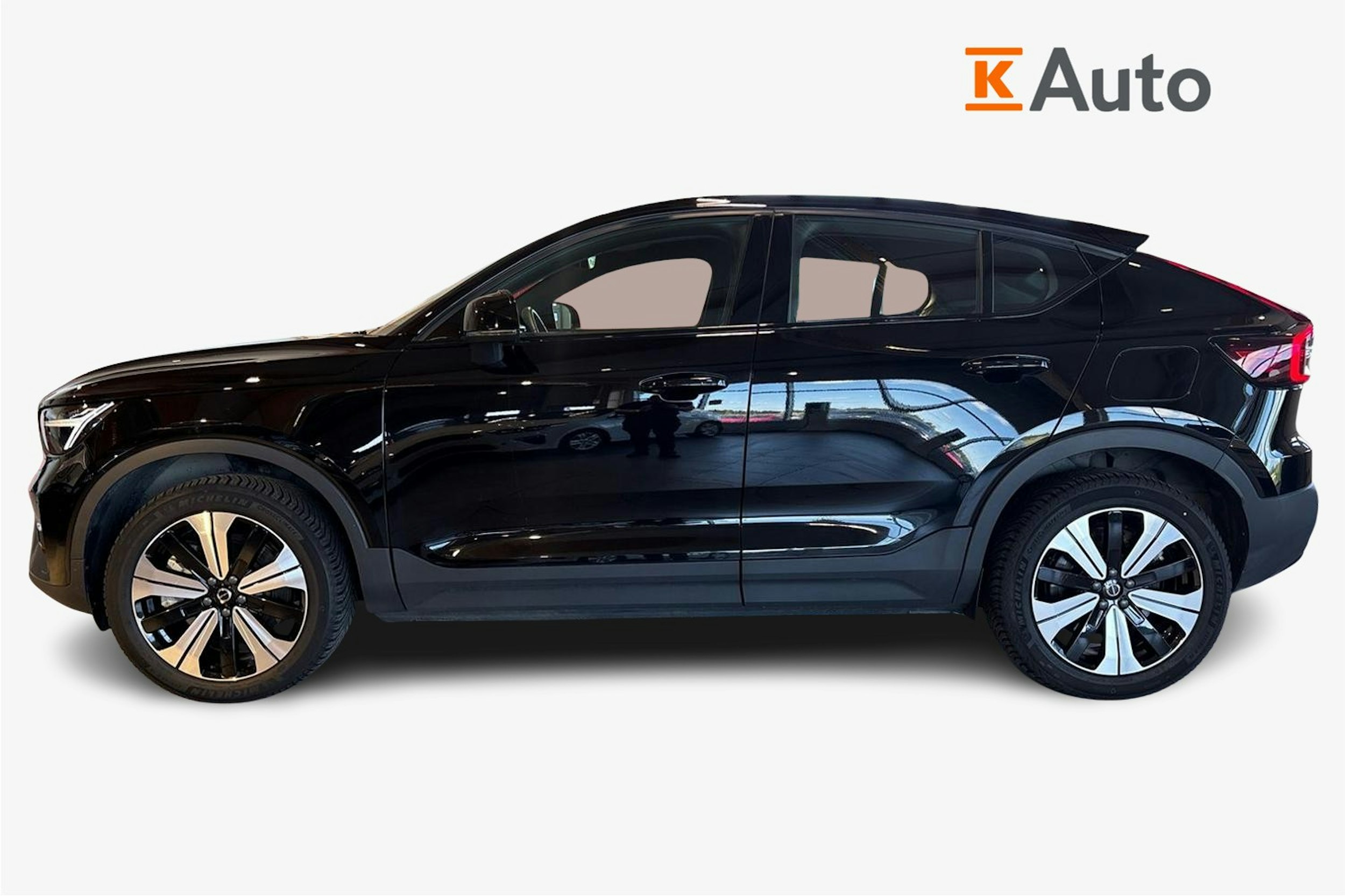musta Volvo C40 2023 kuva 6.