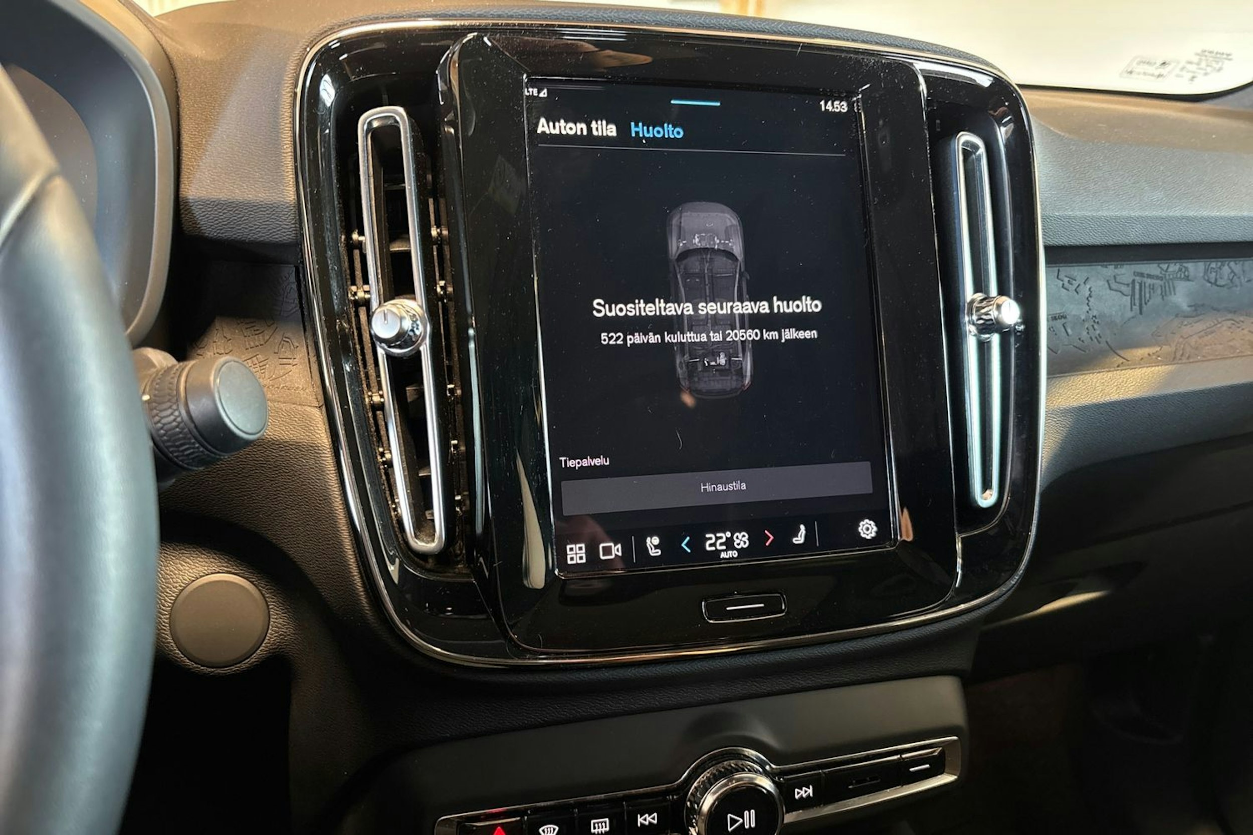 musta Volvo C40 2023 kuva 25.