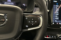 musta Volvo C40 2023 kuva 21.