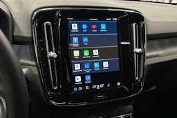 musta Volvo C40 2023 kuva 23.