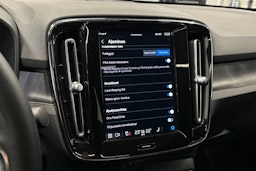 musta Volvo C40 2023 kuva 25.