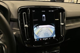 musta Volvo C40 2023 kuva 27.