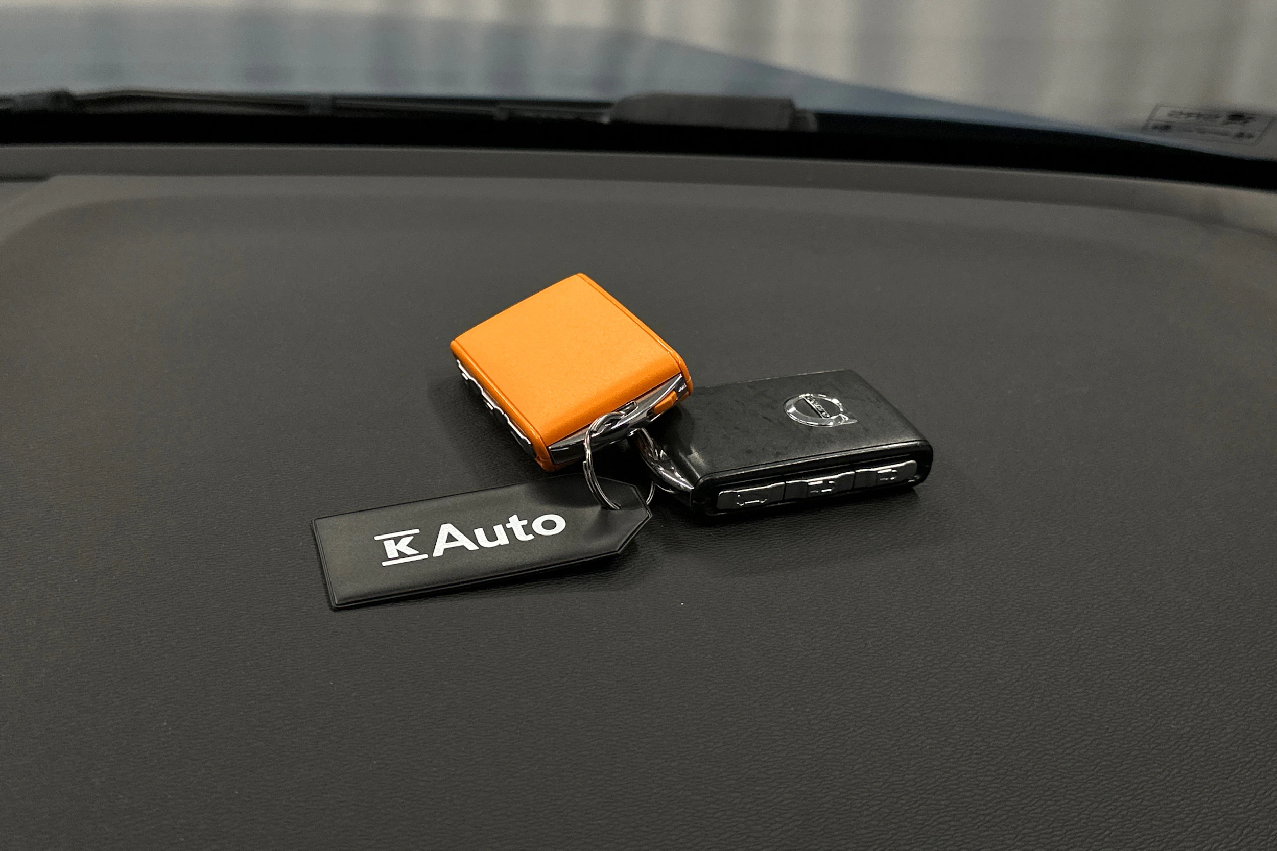 sininen Volvo C40 2023 kuva 26.