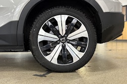 Harmaa Volvo C40 2023 kuva 11.