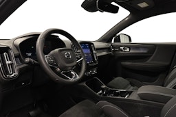 musta Volvo C40 2023 kuva 7.