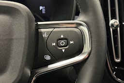 musta Volvo C40 2023 kuva 23.