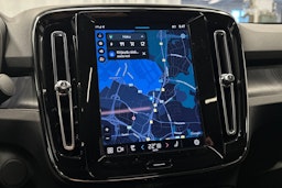 sininen Volvo C40 2023 kuva 25.