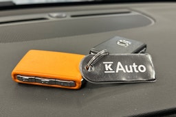 sininen Volvo C40 2023 kuva 33.