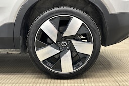 hopea Volvo C40 2023 kuva 13.