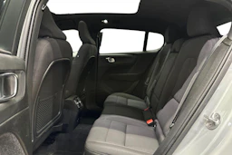 harmaa Volvo C40 2024 kuva 8.