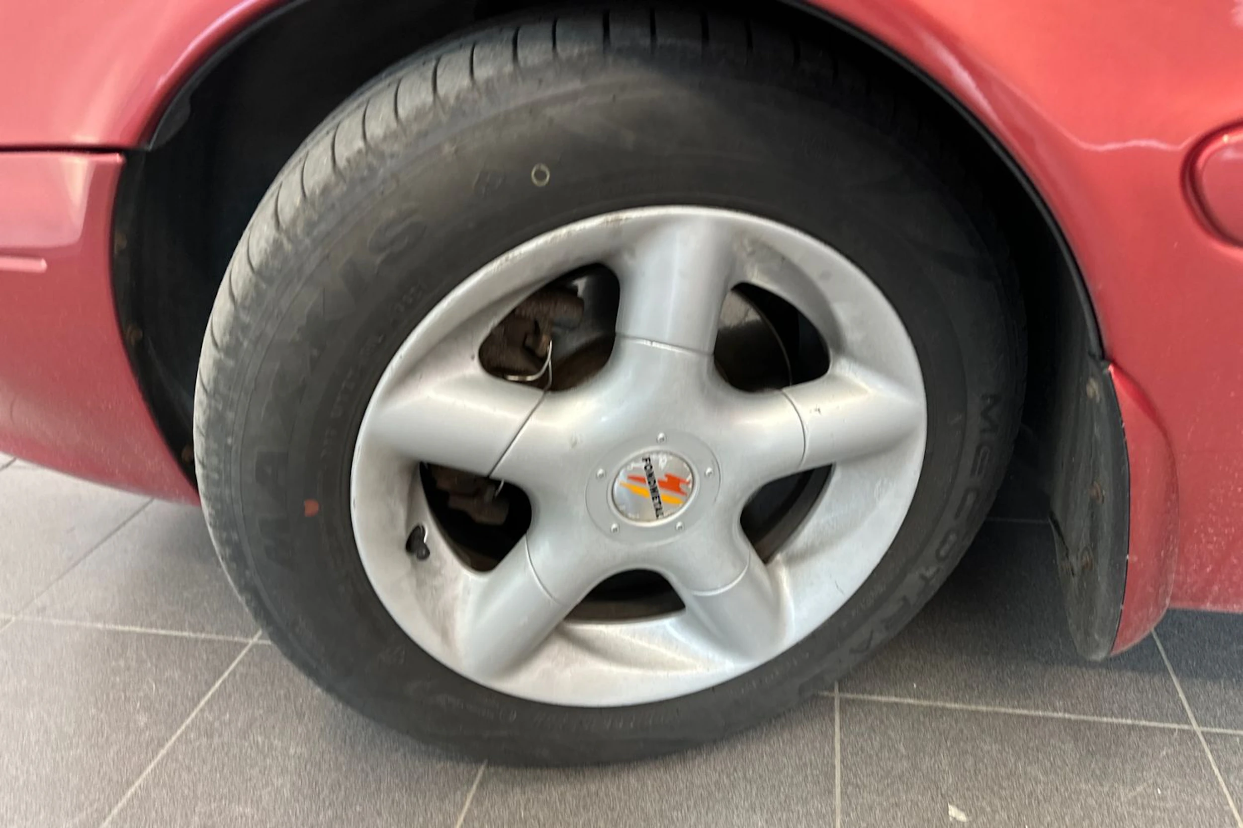 Punainen Volvo C70 1998 kuva 13.