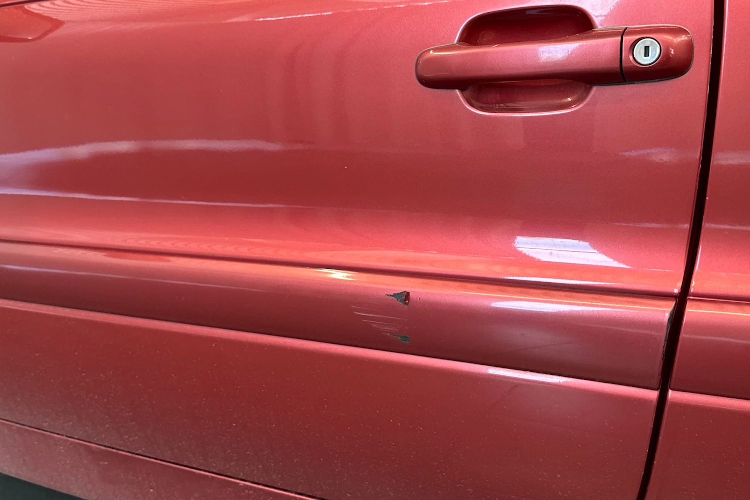Punainen Volvo C70 1998 kuva 22.