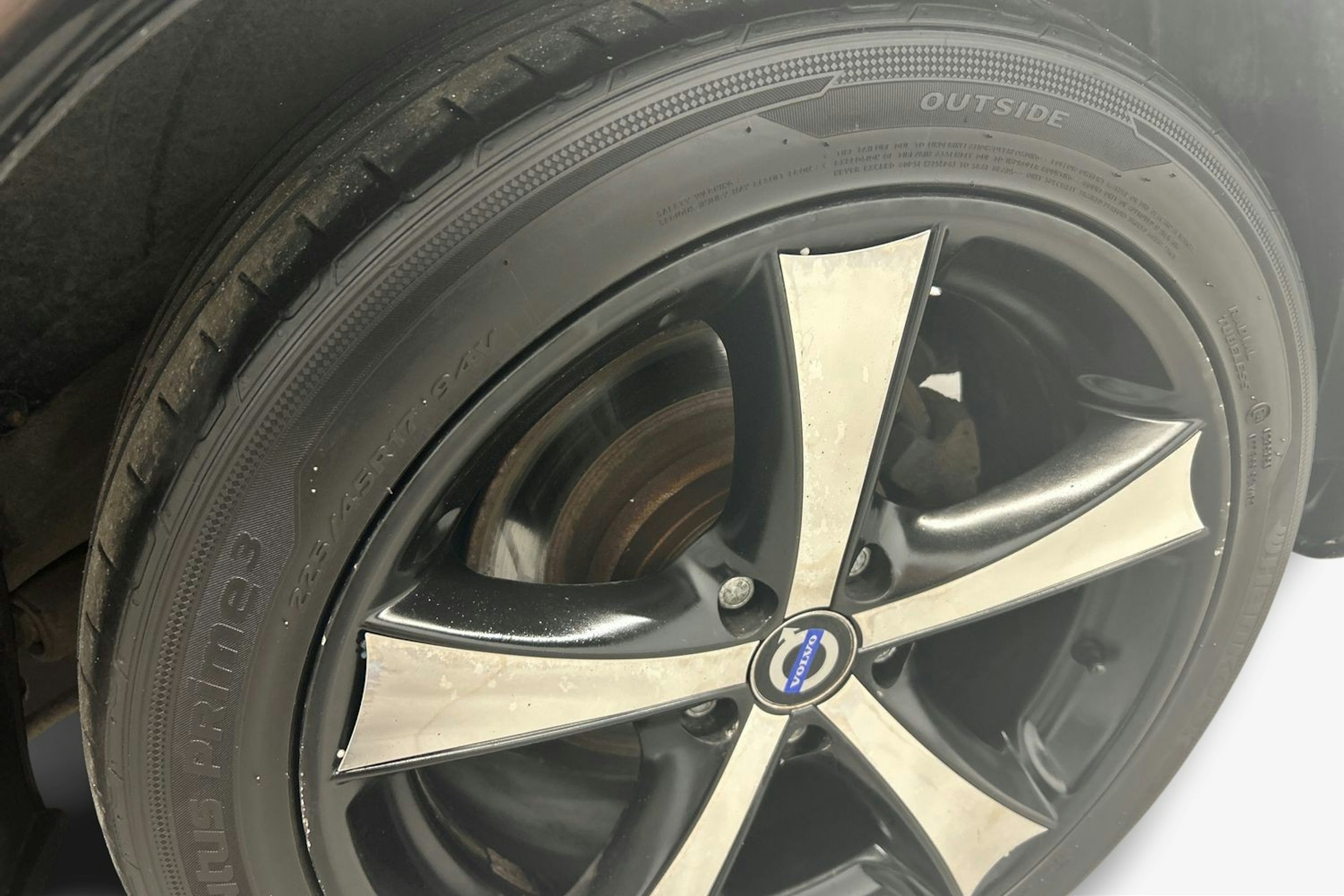 musta Volvo C70 1998 kuva 9.