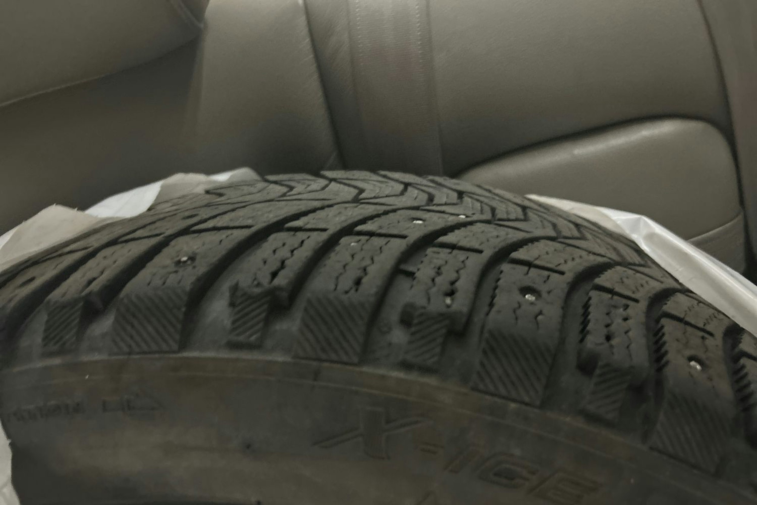 musta Volvo C70 1998 kuva 11.