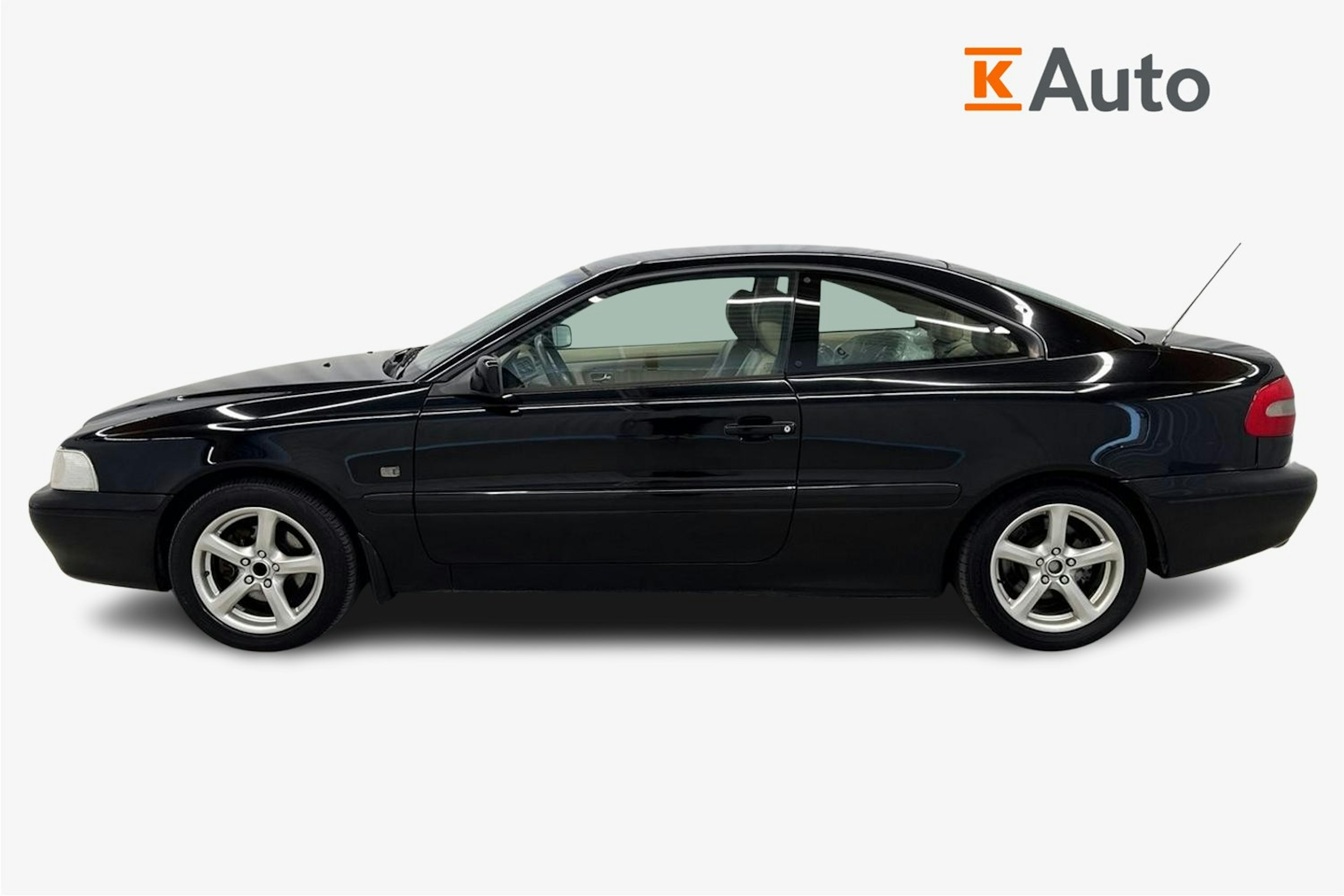 musta Volvo C70 2000 kuva 6.