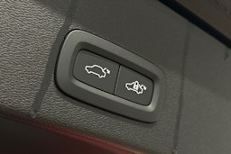 musta Volvo EC40 2024 kuva 15.