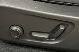 musta Volvo EC40 2024 kuva 18.