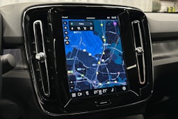 musta Volvo EC40 2024 kuva 25.