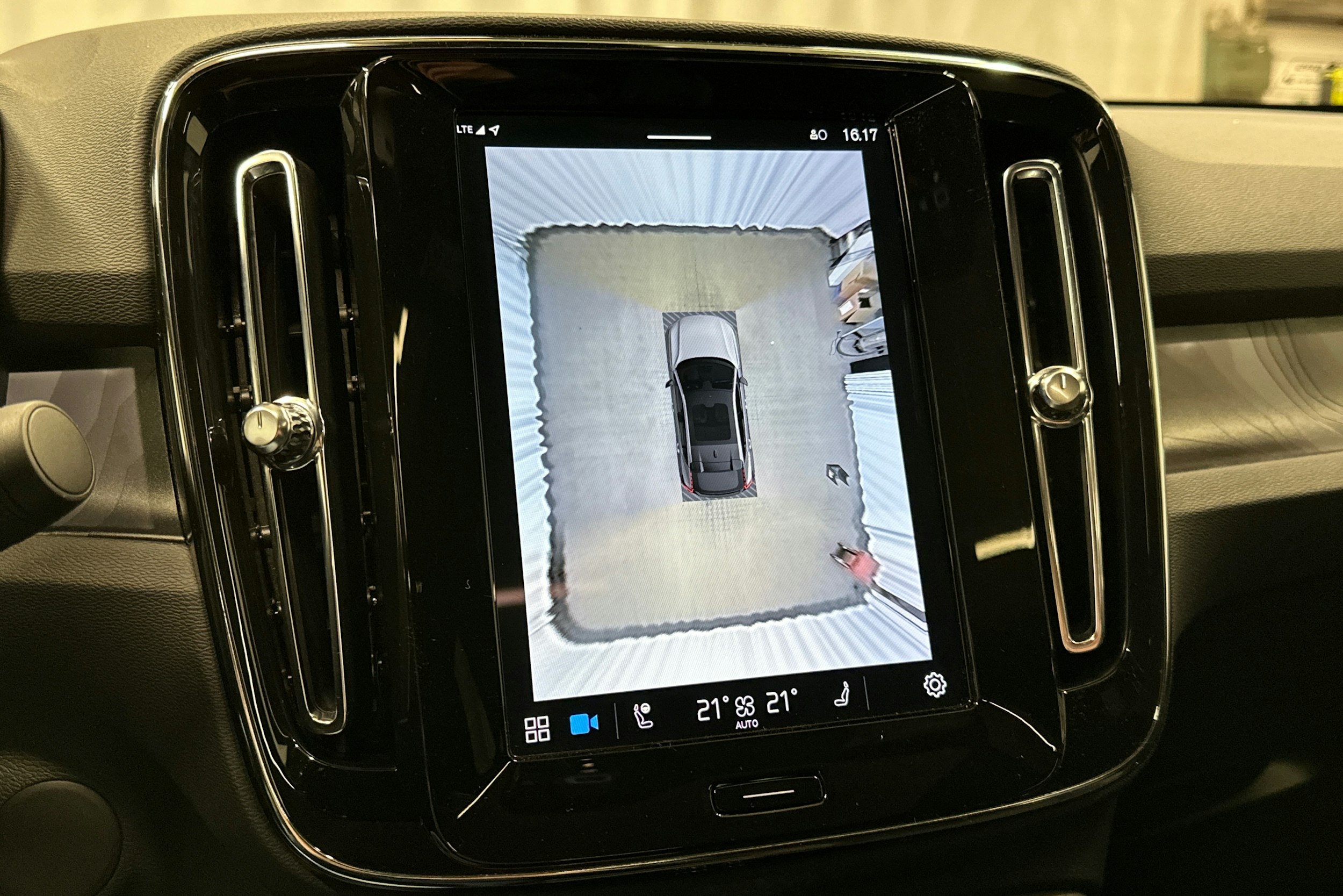 musta Volvo EC40 2024 kuva 29.