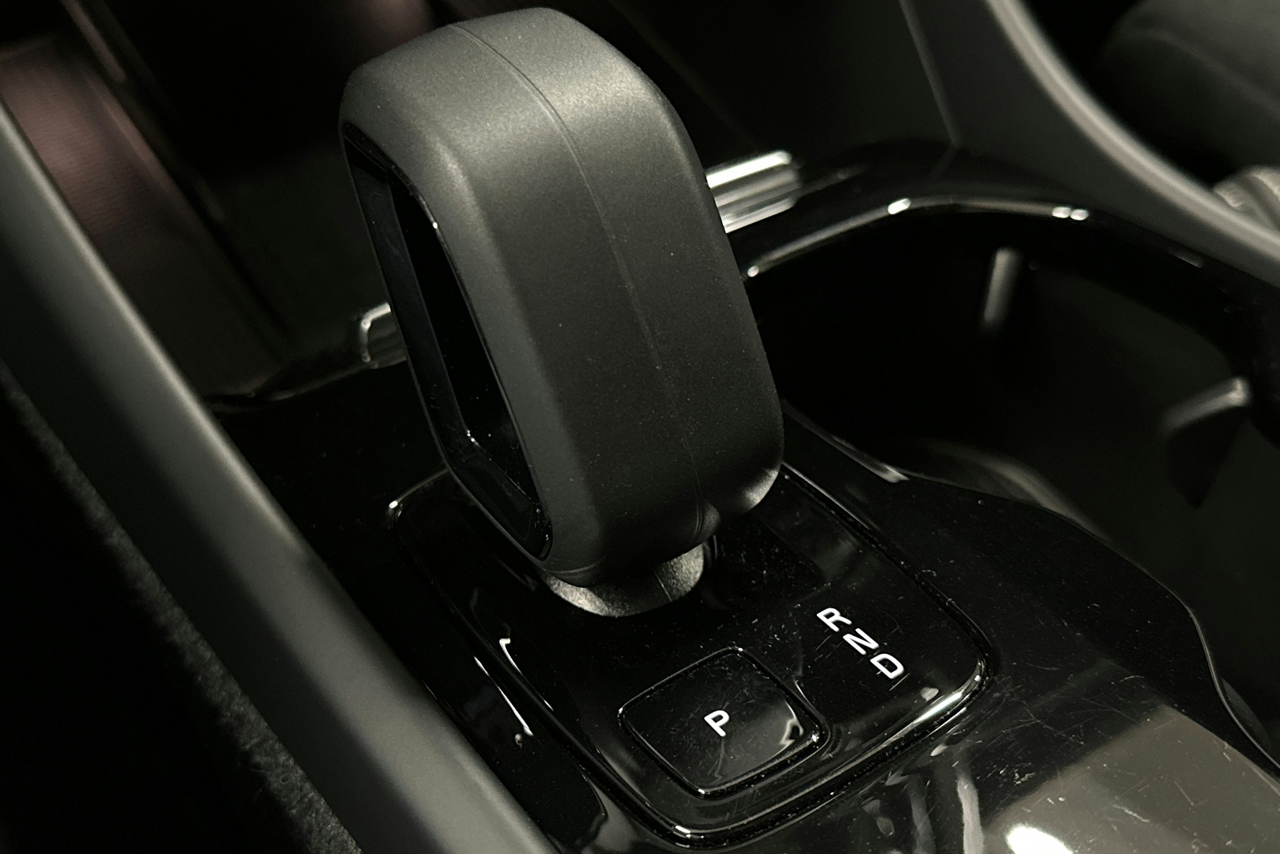 musta Volvo EC40 2024 kuva 31.