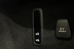 musta Volvo ES90 2026 kuva 13.