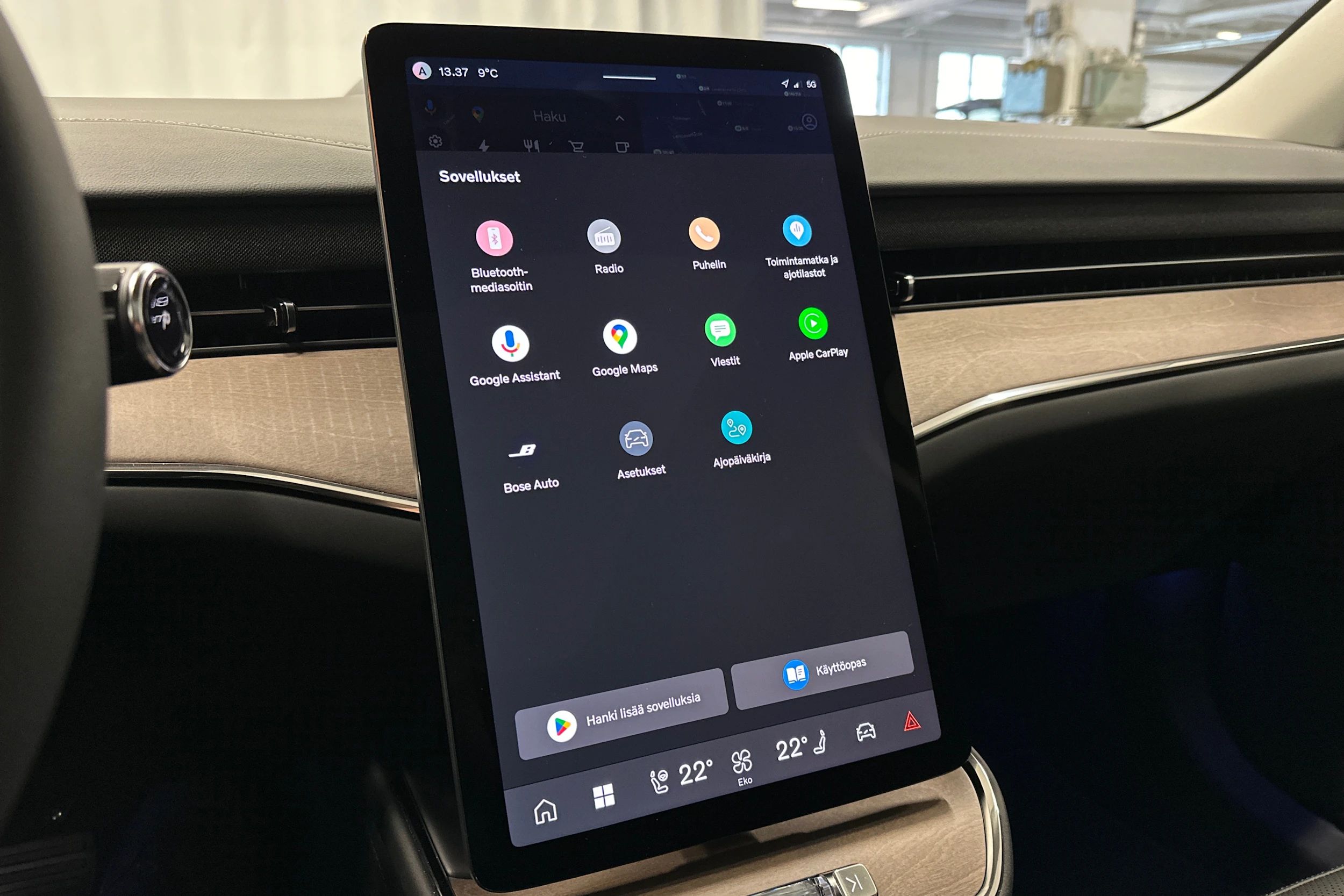 musta Volvo ES90 2026 kuva 25.